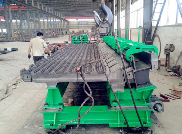 MACHINE ASSEMBLY